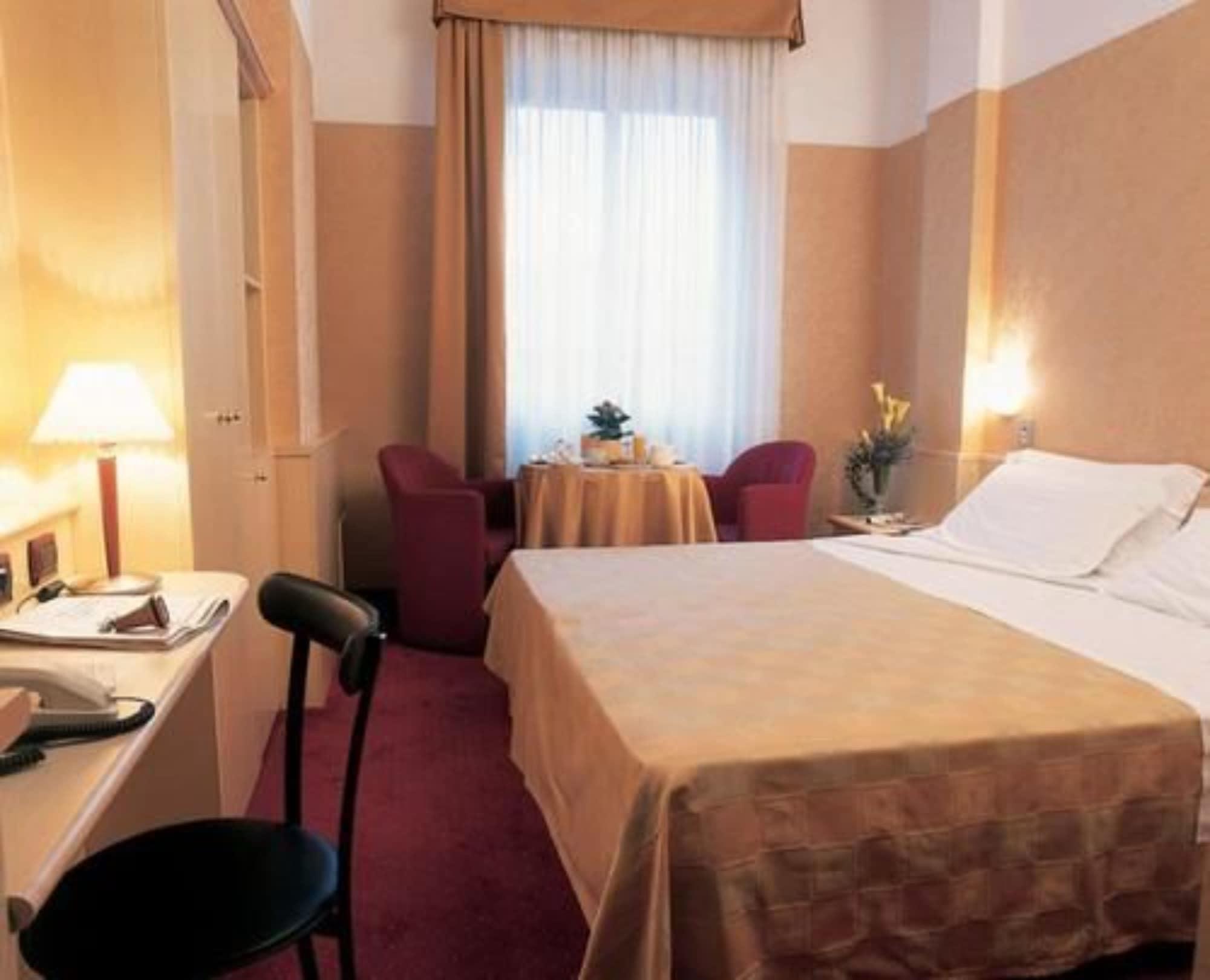 Mokinba Hotels Sant'Ambroeus Mailand Exterior foto