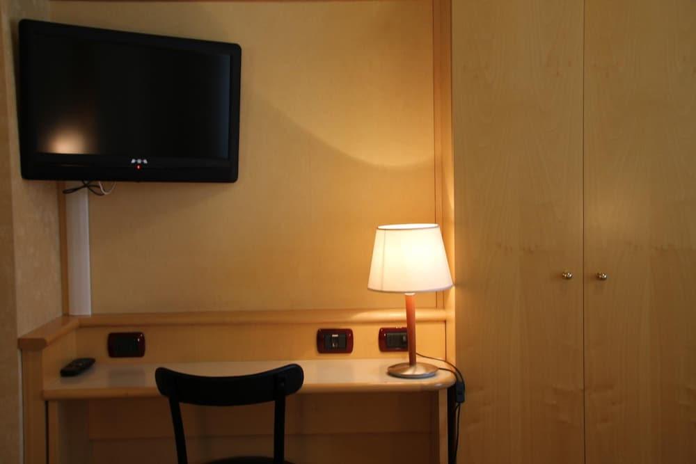 Mokinba Hotels Sant'Ambroeus Mailand Exterior foto