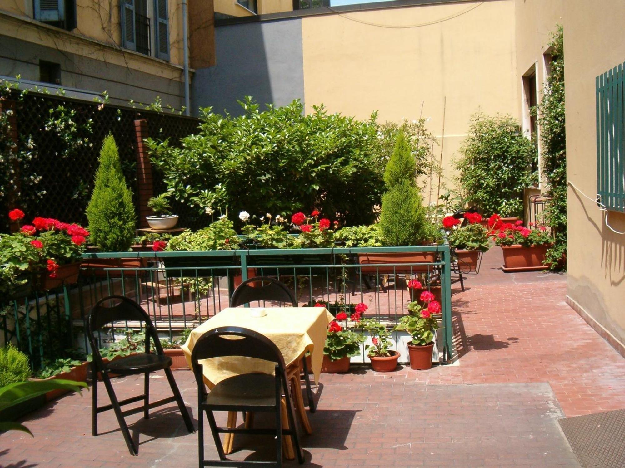 Mokinba Hotels Sant'Ambroeus Mailand Exterior foto