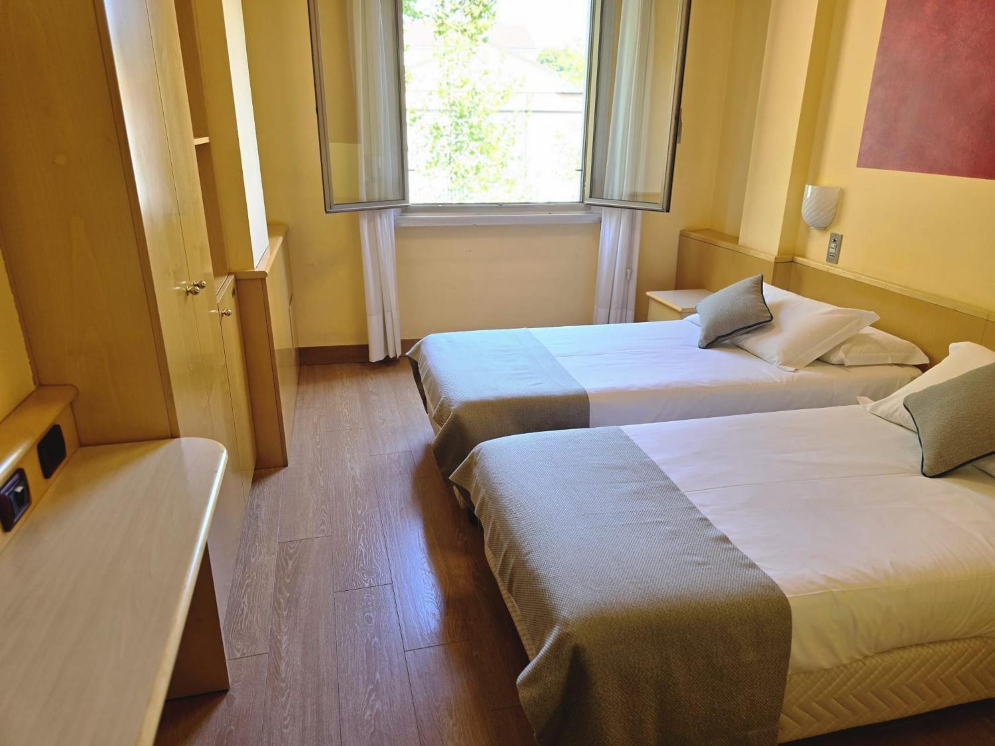 Mokinba Hotels Sant'Ambroeus Mailand Exterior foto