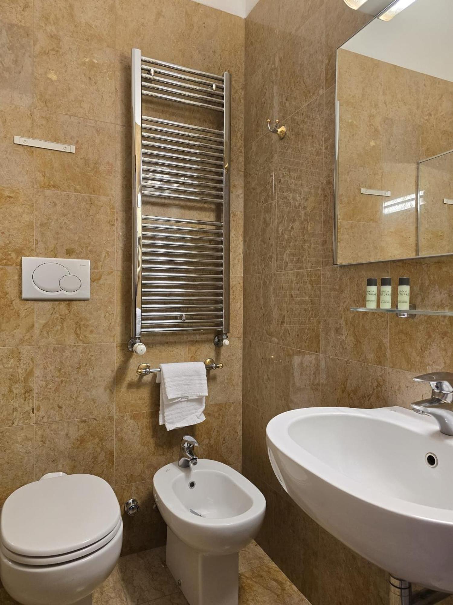 Mokinba Hotels Sant'Ambroeus Mailand Exterior foto