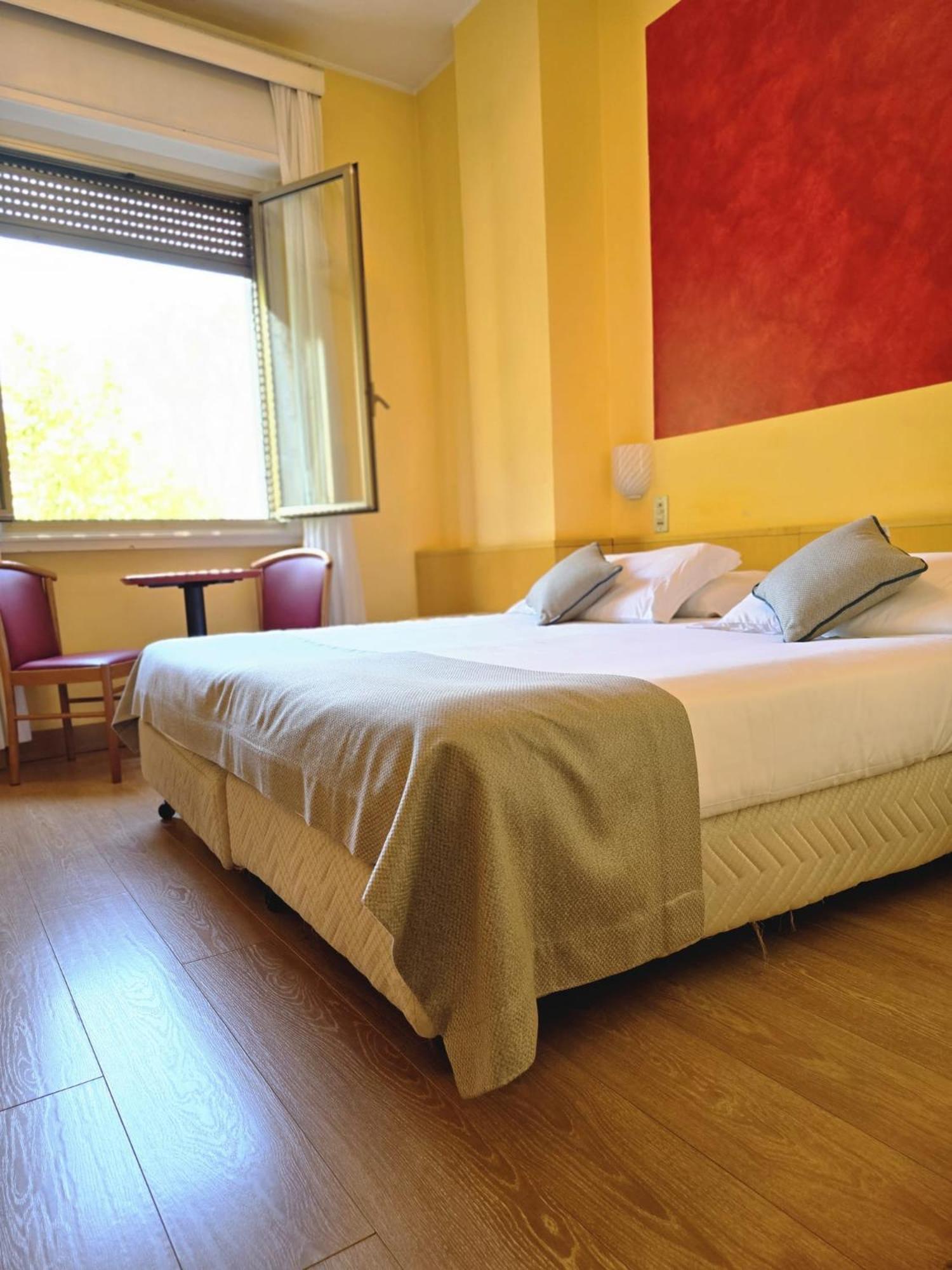 Mokinba Hotels Sant'Ambroeus Mailand Exterior foto