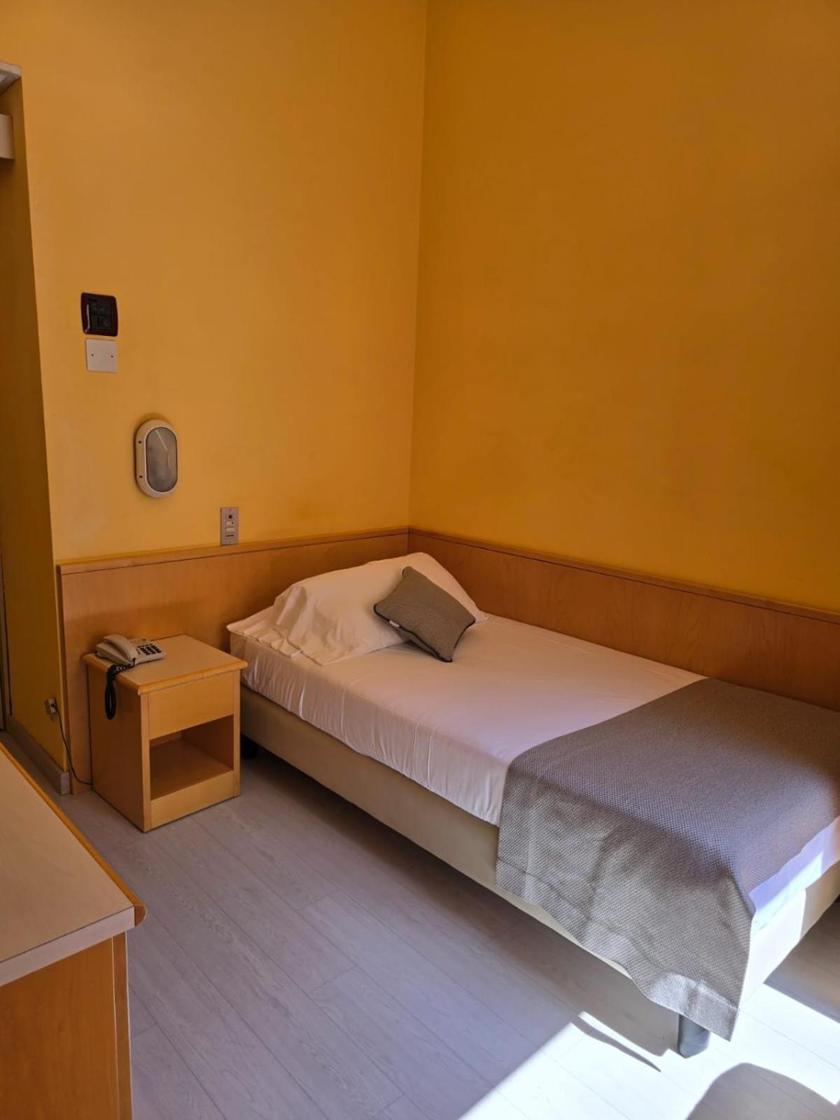 Mokinba Hotels Sant'Ambroeus Mailand Exterior foto